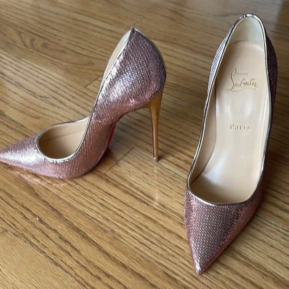 Christian Louboutin blush colour, sequined pumps, size 38 - Picture 3 of 5